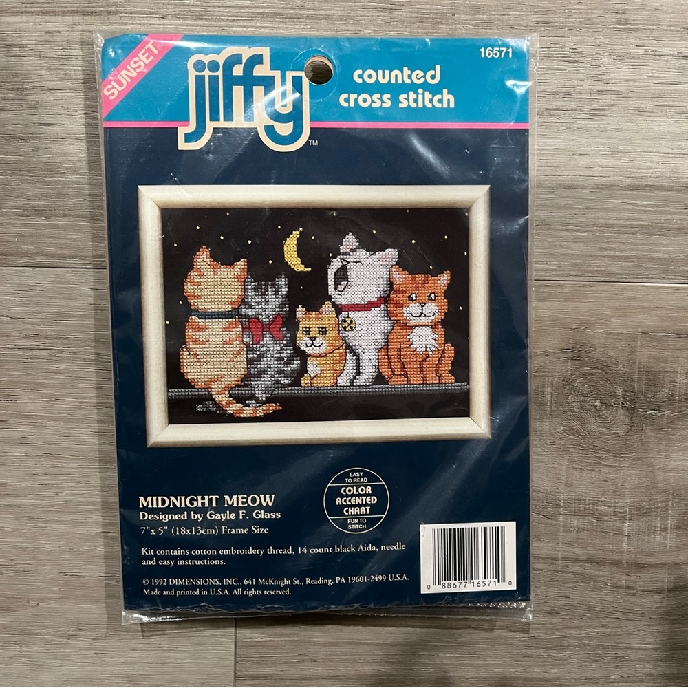 NWT Dimensions (Sunset/Jiffy) Midnight Meow Cats Counted Cross Stitch Kit - Picture 2 of 10